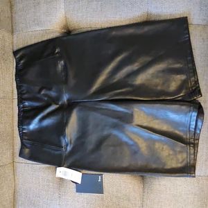 Aritzia Wilfred Free Daria Vegan Leather Bike Shorts size S